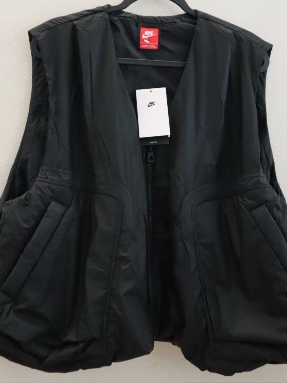 Nike Tech HM4262-010 Mens Sz L Black Loose Fit Padded Woven Sleeveless Vest